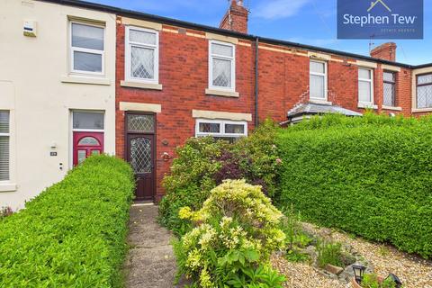 2 bed property, in Pedders Lane, £120,000