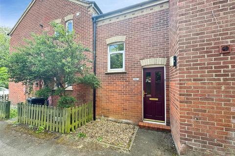 2 bed property, in Minerva Way, £200,000