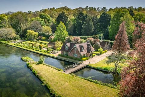 3 bed property, in Chilbolton, £4,250,000