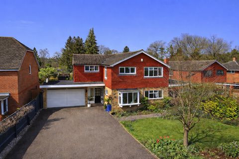 5 bed property, in Armand Close, £1,150,000