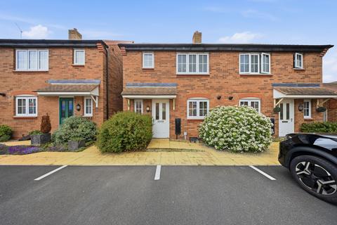 3 bed property, in Golden Nook Road, £265,000