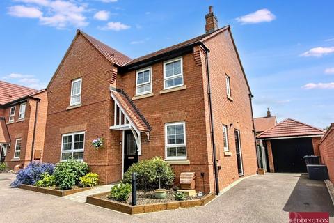 4 bed property, in Limb Drive, £365,000