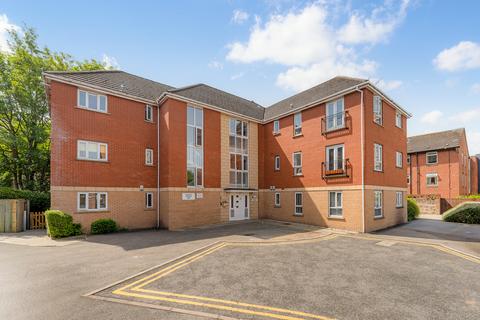 2 bed property, in Nelson Street, £100,000