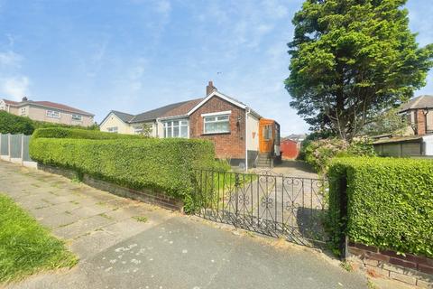 2 bed property, in High House Road Bradford BD2, £110,000