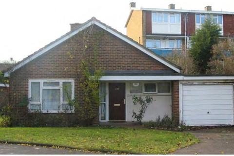 3 bed property, in Longheath Gardens, £340,000