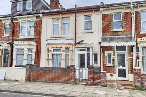 3 bed property, in Lynton Grove, £240,000
