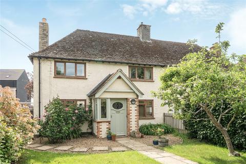 4 bed property, in Mill Lane, £700,000