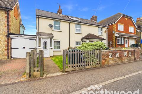 1 bed property, in Canterbury Road, £160,000