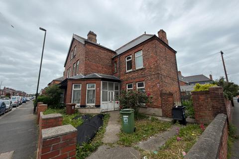 4 bed property, in Park Road, £110,000