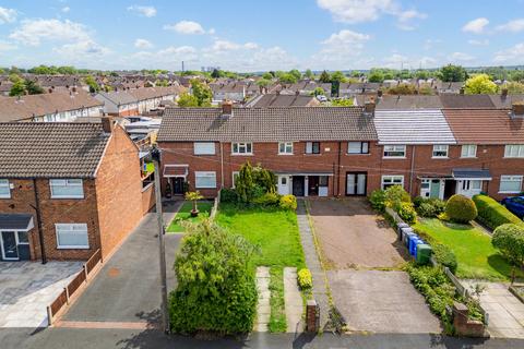 3 bed property, in Borrowdale Road, £160,000