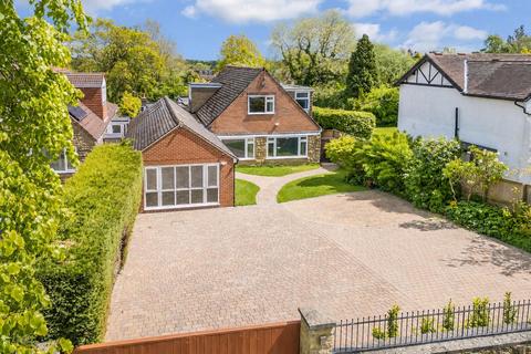 6 bed property, in Heathfield, £800,000