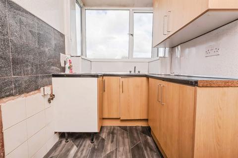3 bed property, in Willclare Road, £180,000