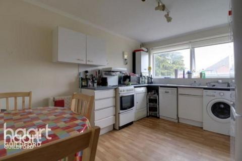 3 bed property, in Drummond Road, £450,000