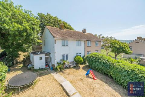 3 bed property, in Verne Common Road, £180,000