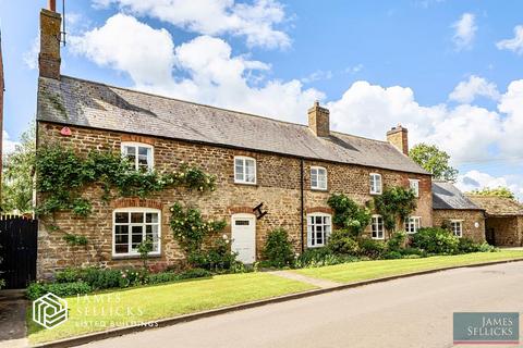 4 bed property, in Matthew's Cottage, £925,000
