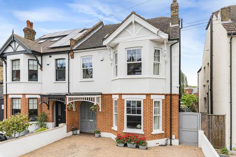 5 bed property, in Minster Road, £1,200,000