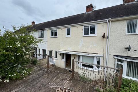 3 bed property, in Rhydybont, £125,000