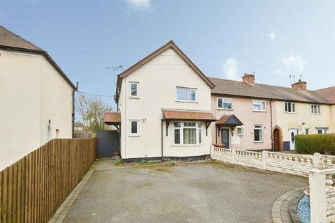 3 bed property, in Cavendish Road, £160,000