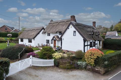 4 bed property, in Royal Lane, £925,000