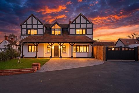 4 bed property, in Broad Lane, £1,000,000