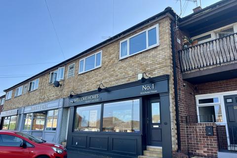 1 bed property, in SCAWSBY DN5, £40,000