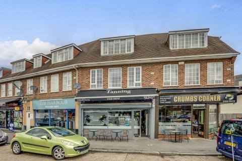 2 bed property, in FLACKWELL HEATH HP10, £110,000