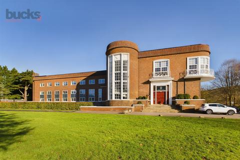 2 bed property, in The Residence, £350,000