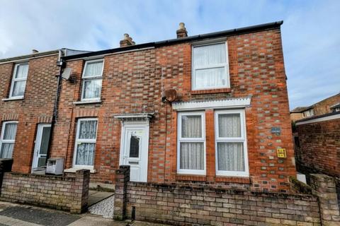 3 bed property, in 2 Clifford Street, £175,000