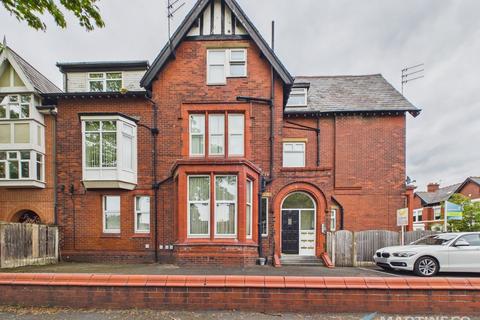 Studio, in Cecil Street, £99,950