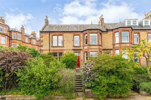 3 bed property, in Charterhall Road, £470,000