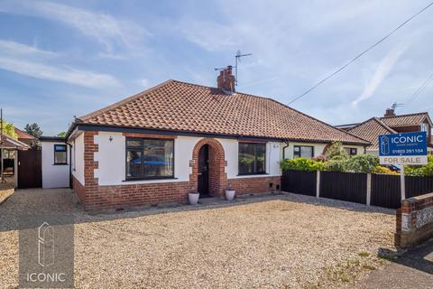 3 bed property, in Bush Road, £400,000