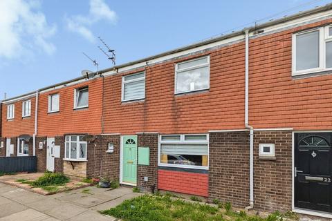 3 bed property, in Frederick Street, £77,500