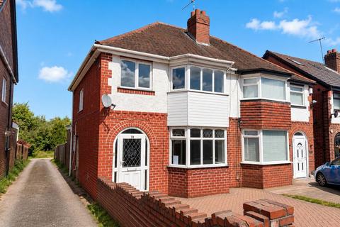 3 bed property, in Hansons Bridge Road, £220,000