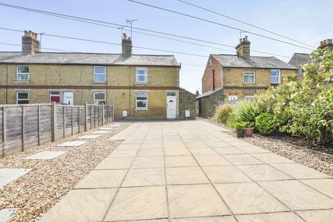 2 bed property, in Zebra Cottages, £250,000