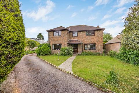 4 bed property, in Ryecroft, £750,000