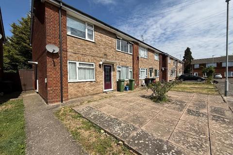 2 bed property, in Canterbury Close, £140,000