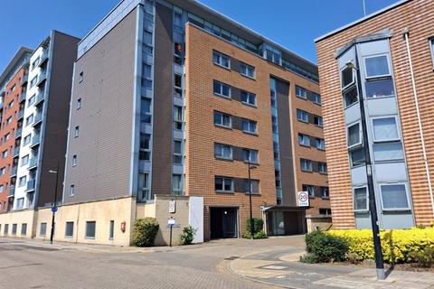 3 bed property, in Anchor Street (Flat 603 - 6Ff), £165,000