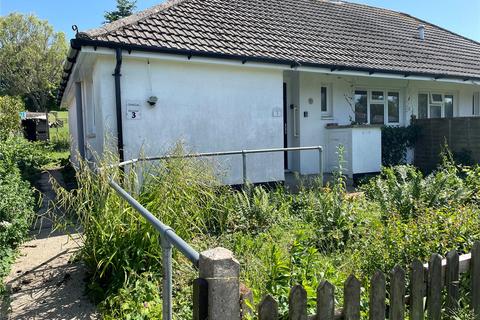 2 bed property, in Allotment Road, £190,000