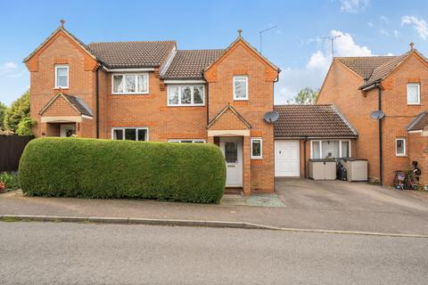 3 bed property, in Primrose Way, £380,000