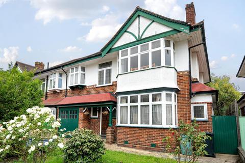 4 bed property, in Delamere Road, £1,400,000