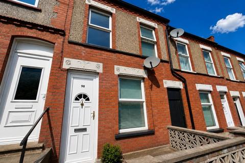 2 bed property, in St. Peters Road, £230,000
