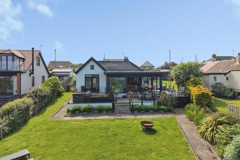 3 bed property, in Gap Road, £500,000