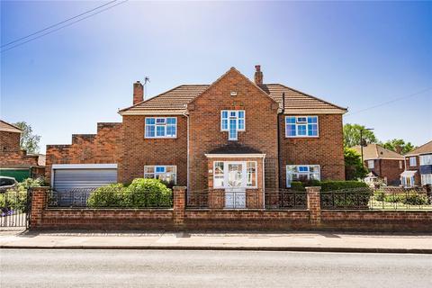 3 bed property, in Westward Ho, £295,000