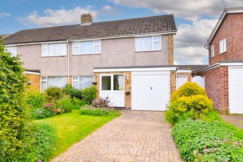 3 bed property, in Simpson Road, £315,000