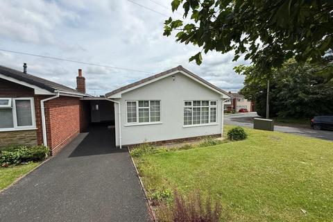 2 bed property, in Herondale Crescent, £375,000