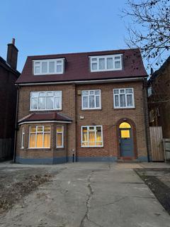 3 bed property, in Flat 3, £750,000