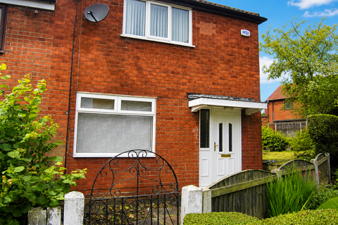 2 bed property, in 11 Goldrill Gardens, £49,000