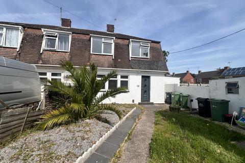 6 bed property, in 10 Wear Close, £200,000