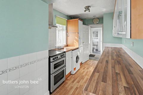 2 bed property, in Bambury Street, £150,000