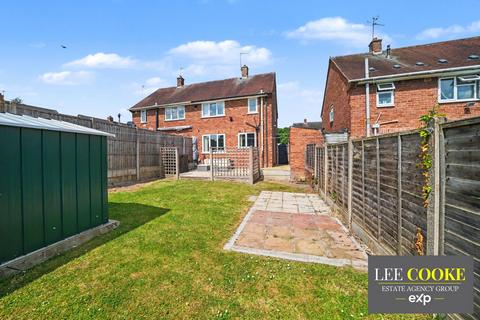 2 bed property, in Snape Road, £195,995